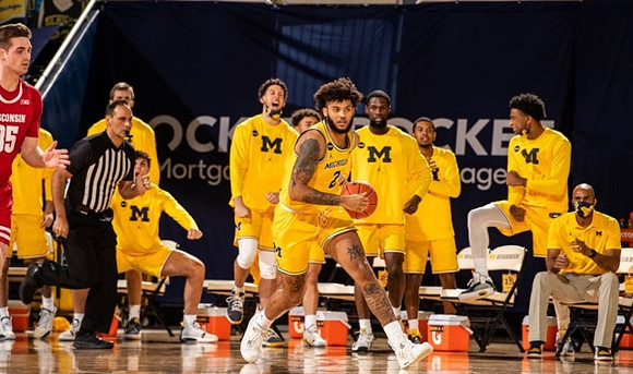 Isaiah Livers (2)