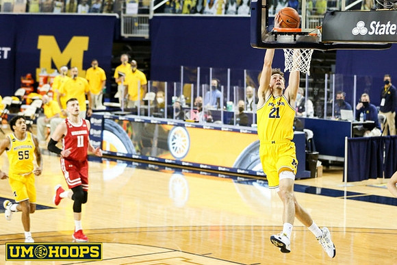 Eli Brooks (55) and Franz Wagner (21)