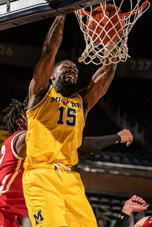 Chaundee Brown Jr. (15)