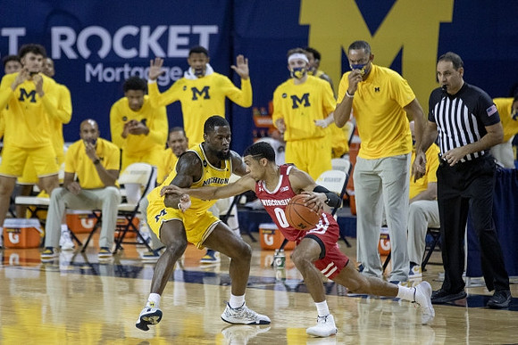 Chaundee Brown Jr. (15)