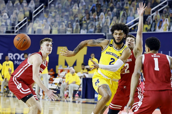 Isaiah Livers (2)