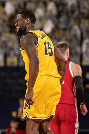 Chaundee Brown Jr. (15)