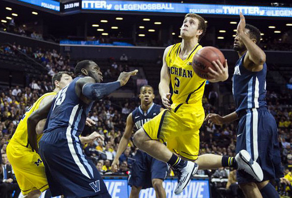 Ricky Doyle (32) and Spike Albrecht (2)