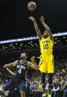 Derrick Walton Jr. (10)