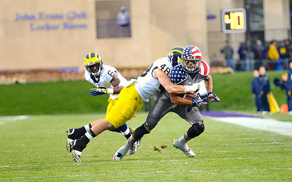 Raymon Taylor (6) and Desmond Morgan (48)