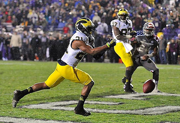 Jeremy Gallon (21) and Devin Funchess (87)