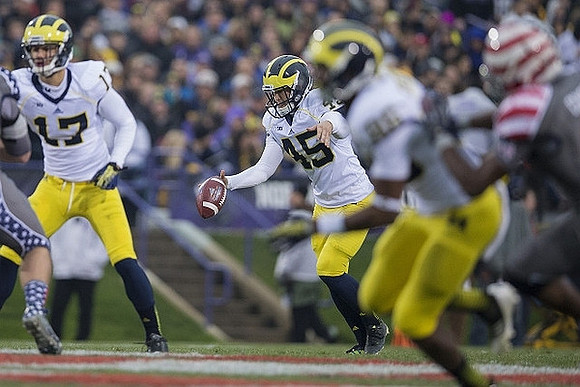 Jeremy Jackson (17) and Matt Wile (45)