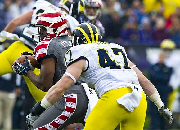 Joe Bolden (35) and Jake Ryan (47)