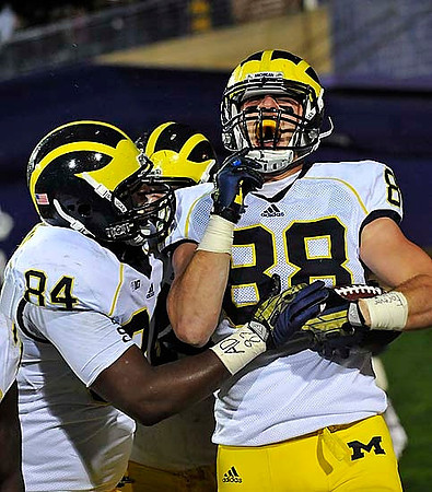 A.J. Williams (84) and Jake Butt (88)