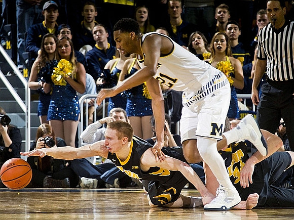 Zak Irvin (21)