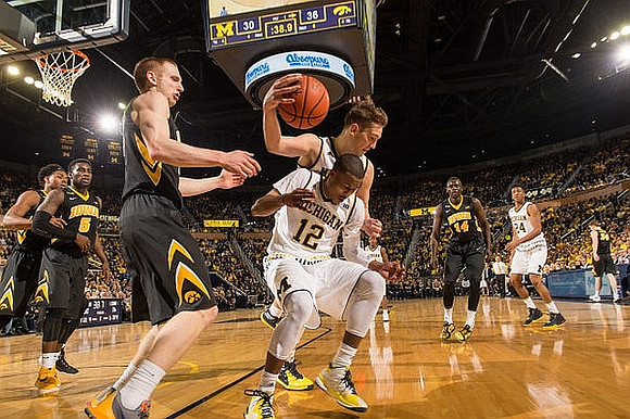 Muhammad-Ali Abdur-Rahkman (12) and Aubrey Dawkins (24)