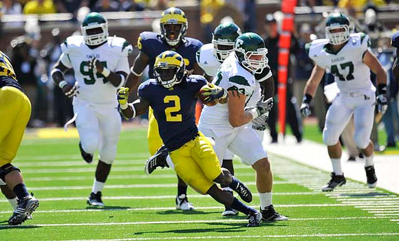 Vincent Smith (2) and Kevin Koger (86)
