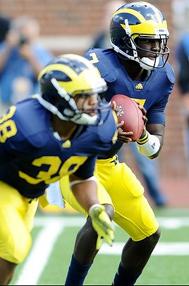 Thomas Rawls (38) and Devin Gardner (7)