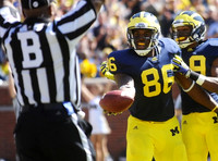Kevin Koger (86) and Kelvin Grady (19)