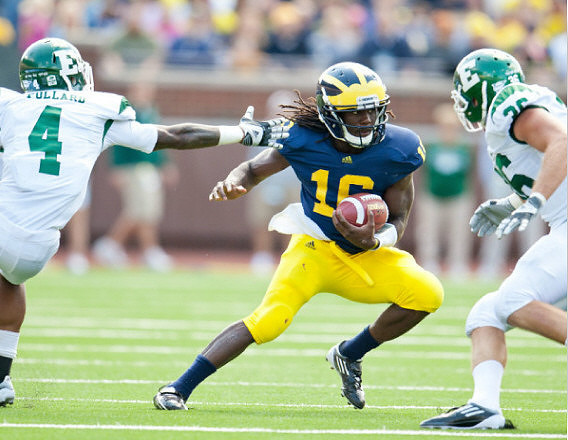 Denard Robinson (16)