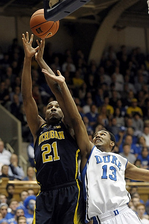 Jon Horford (15)