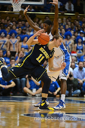 Nik Stauskas (11)