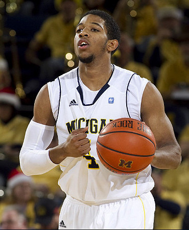 Darius Morris (4)