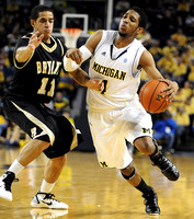 Darius Morris (4)