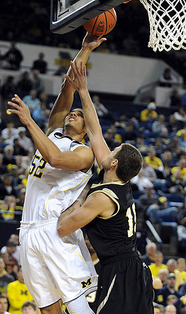 Jordan Morgan (52)