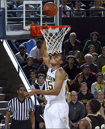 Jon Horford (15)