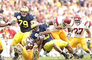Chris Perry (23) and Adam Stenavich (79)