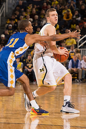 Spike Albrecht (2)