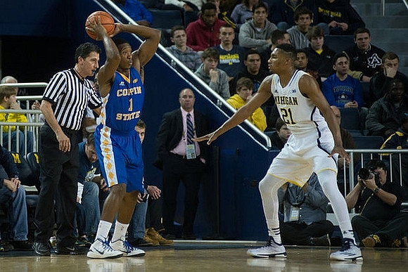 Zak Irvin (21)