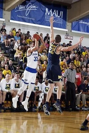 Duncan Robinson (22)