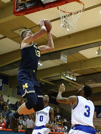 Moritz Wagner (13)