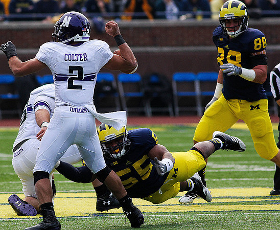 Jibreel Black (55) and Craig Roh (88)