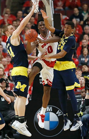 Max Bielfeldt (44) and Aubrey Dawkins (24)