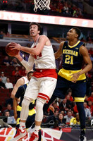 Aubrey Dawkins (24) and Zak Irvin (21)