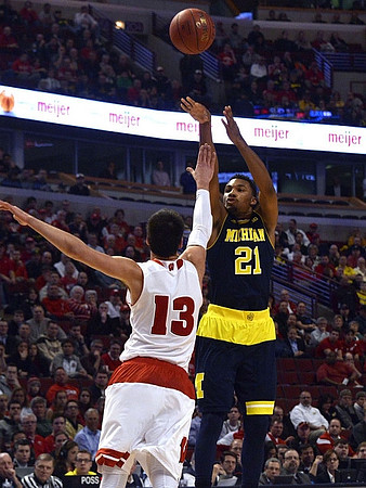 Zak Irvin (21)