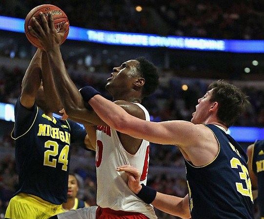 Aubrey Dawkins (24) and Ricky Doyle (32)