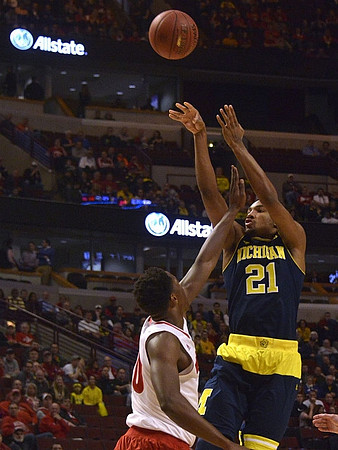 Zak Irvin (21)