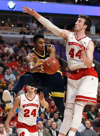 Zak Irvin (21)