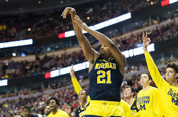 Zak Irvin (21)
