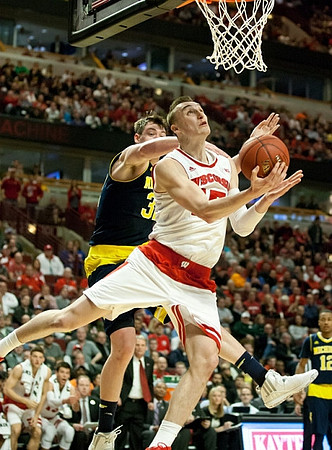 Ricky Doyle (32) and Muhammad-Ali Abdur-Rahkman (12)