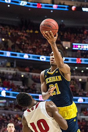 Zak Irvin (21)