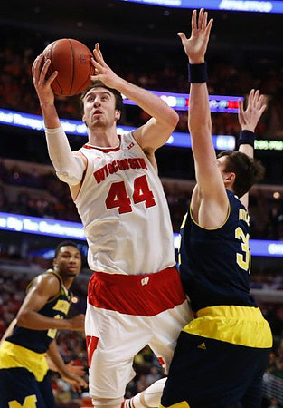 Zak Irvin (21) and Ricky Doyle (32)