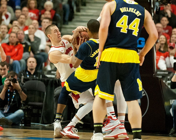 Muhammad-Ali Abdur-Rahkman (12) and Max Bielfeldt (44)