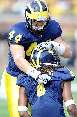 Desmond Morgan (44) and J.T. Floyd (8)