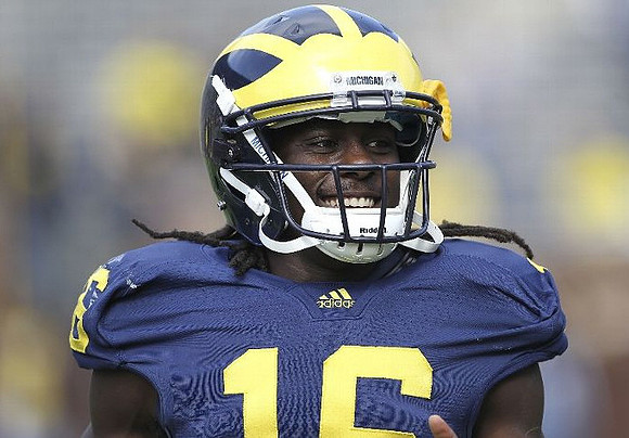 Denard Robinson (16)