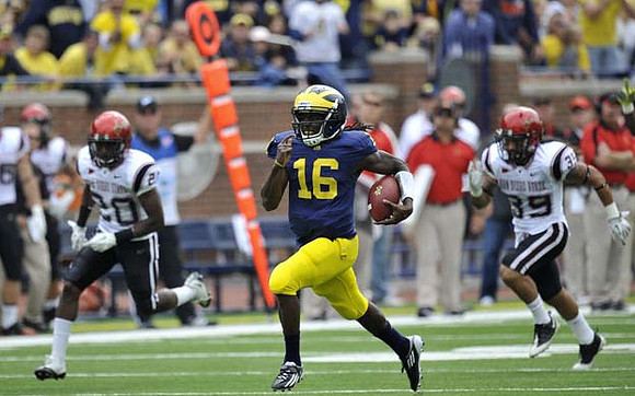 Denard Robinson (16)
