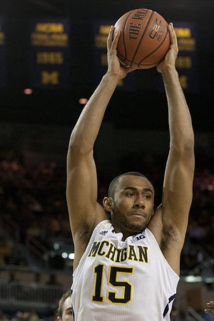 Jon Horford (15)