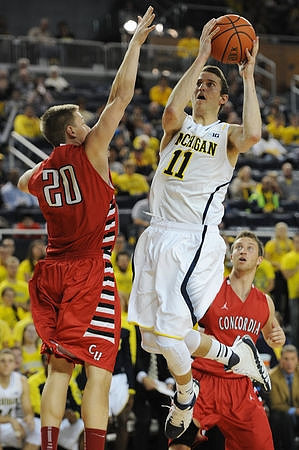 Nik Stauskas (11)