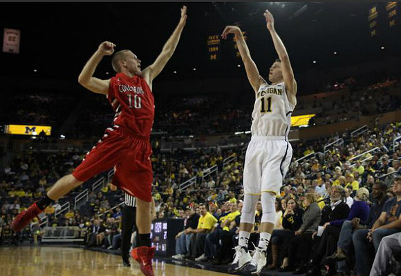 Nik Stauskas (11)