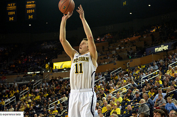 Nik Stauskas (11)