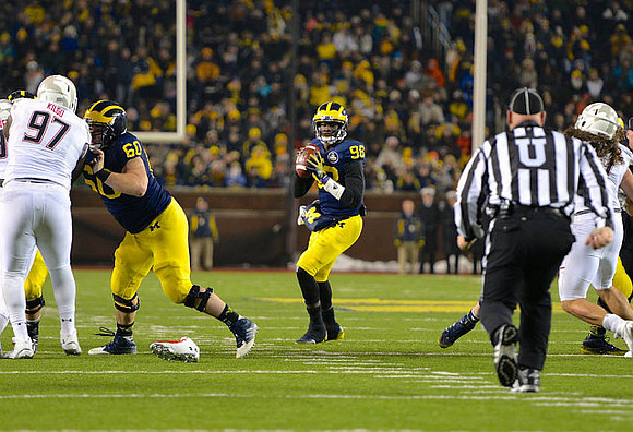 Jack Miller (60) and Devin Gardner (98)